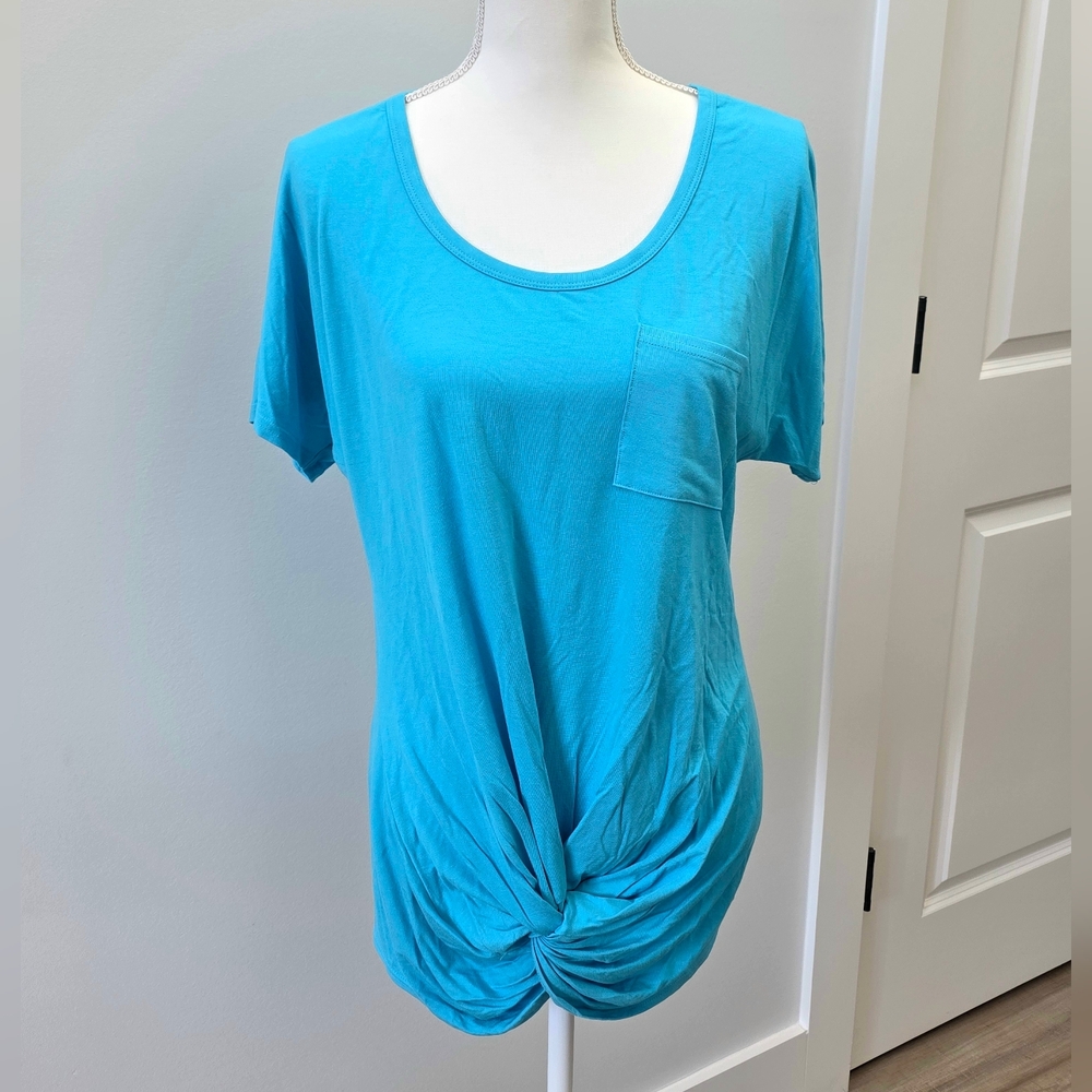 VENUS | Aqua Front Knotted Scoop Neck Tee Size Large